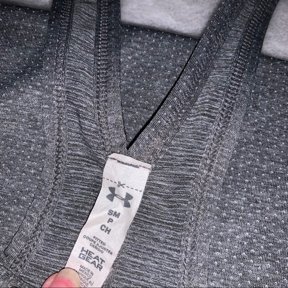 Under Armour Workout Top - Picture 3 of 3